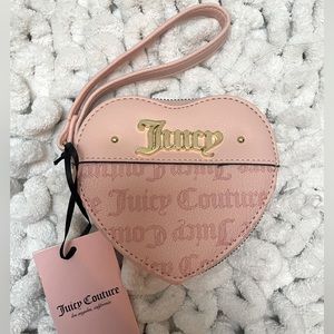 NWT JUICY COUTURE Macaroon Pink Heart Wristlet